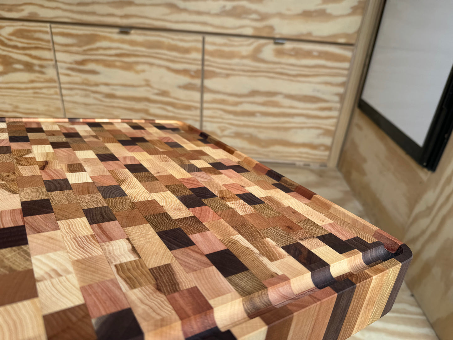 End-Grain Chopping Block With Juice Grooves